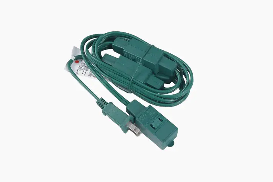 What are the characteristics of Christmas Extension Cord With Multiple Outlets (Green)?